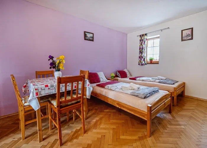 U Kostela Gasthuis 3*